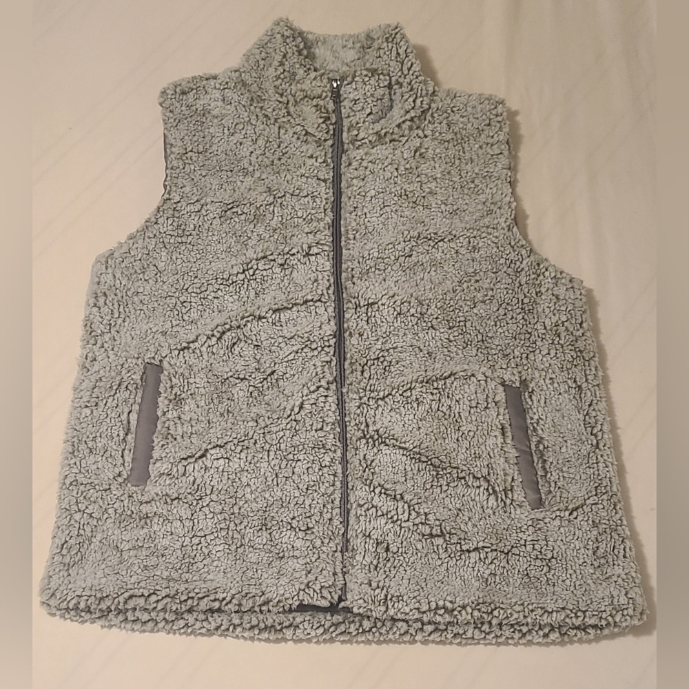 Katydid grey faux fur sherpa vest, size XL